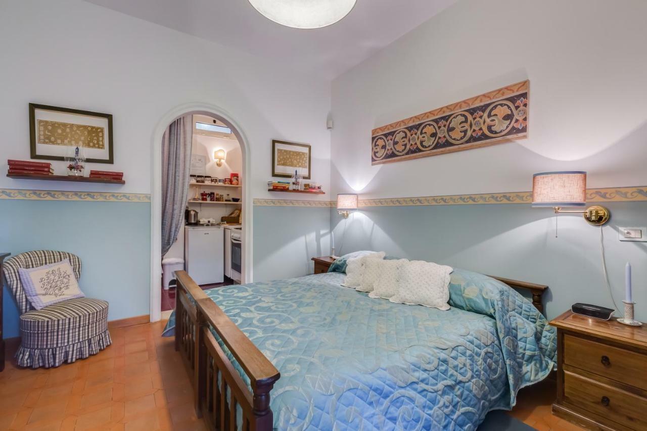 Couette-café Greta E Prisca 5*